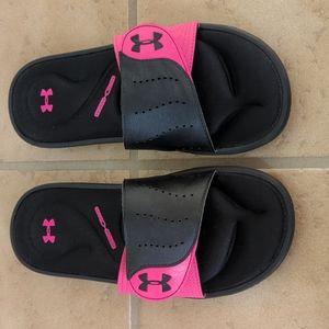 Under Armour Ignite IX Women's Slide Sandals 4D foam Like new!